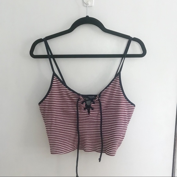 Charlotte Russe Tops - Charlotte Russe Cropped Tank💫